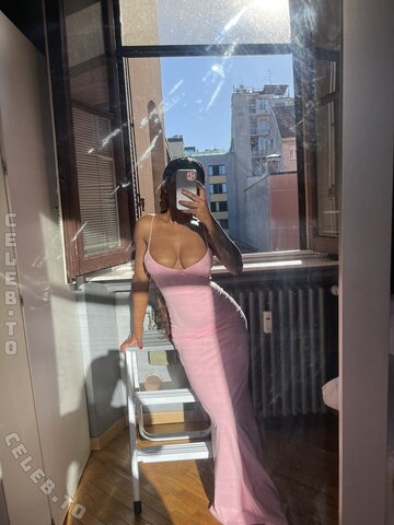 Mitchumtanya – Nubian beauty, unfortunately no further information available except Insta and YouTube