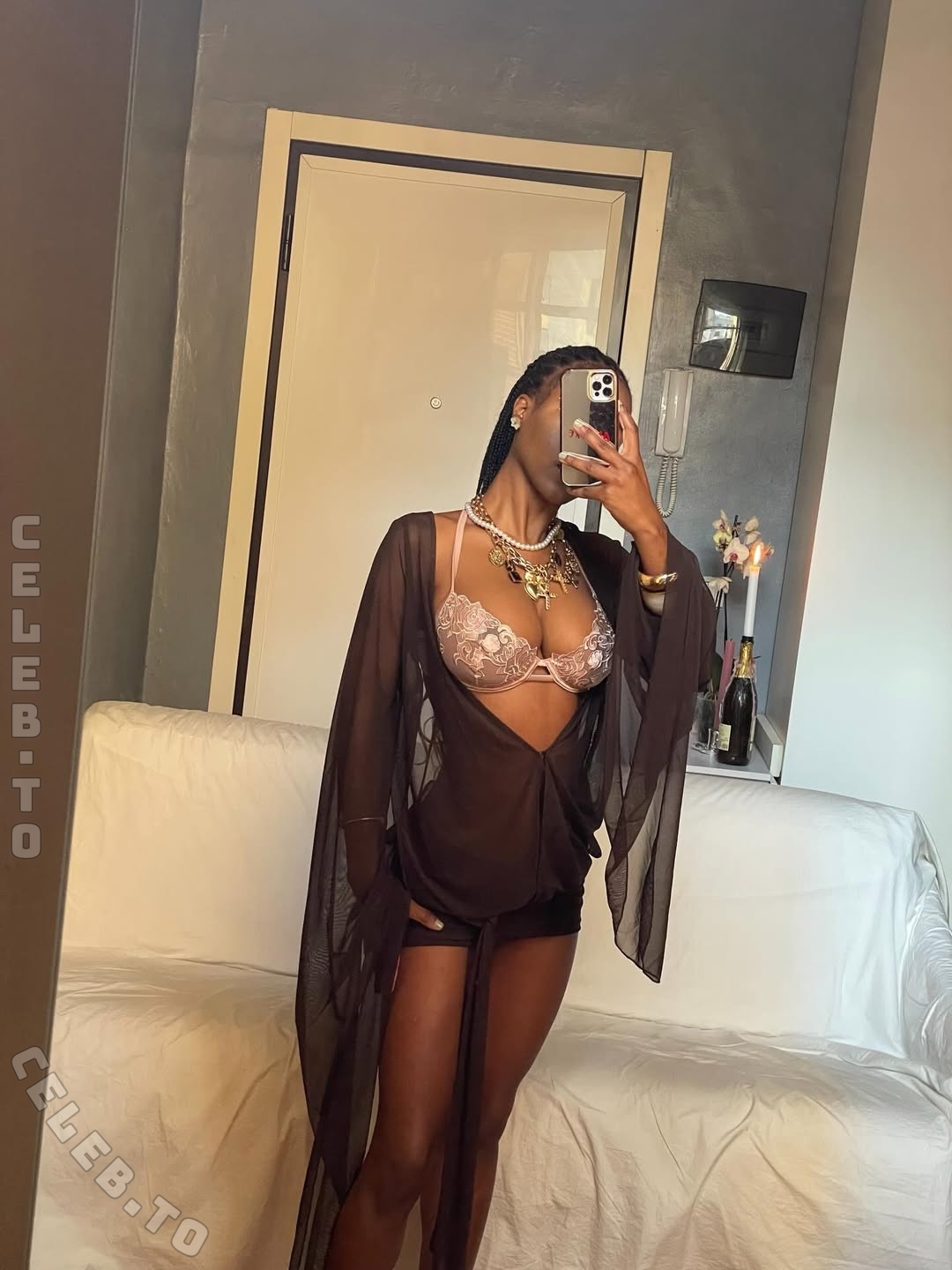 Mitchumtanya nude photo 11