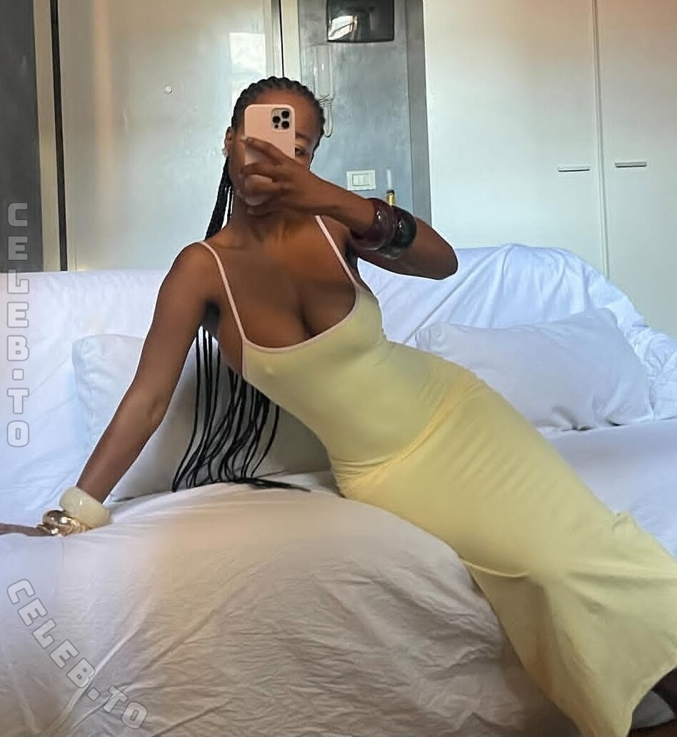 Mitchumtanya nude photo 10