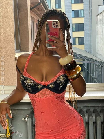 Mitchumtanya nude photo 2
