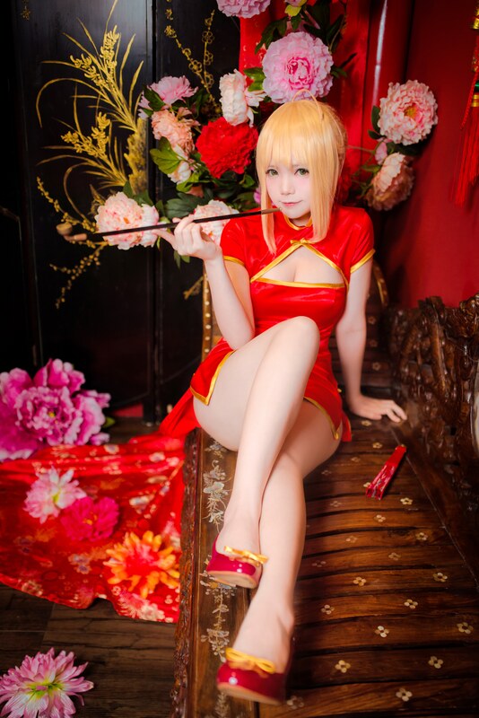 Miu nude photo 3