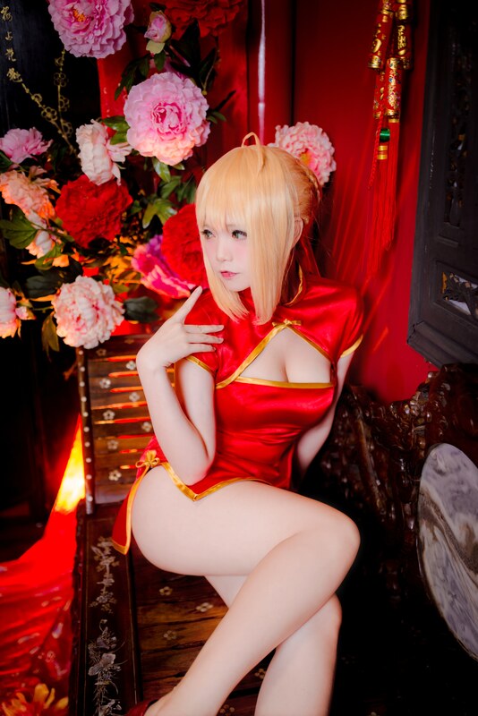 Miu nude photo 5
