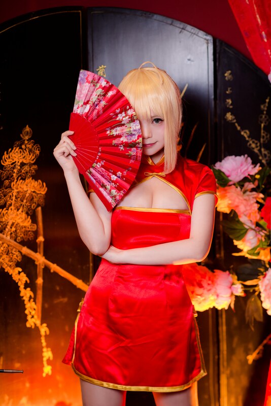 Miu nude photo 10
