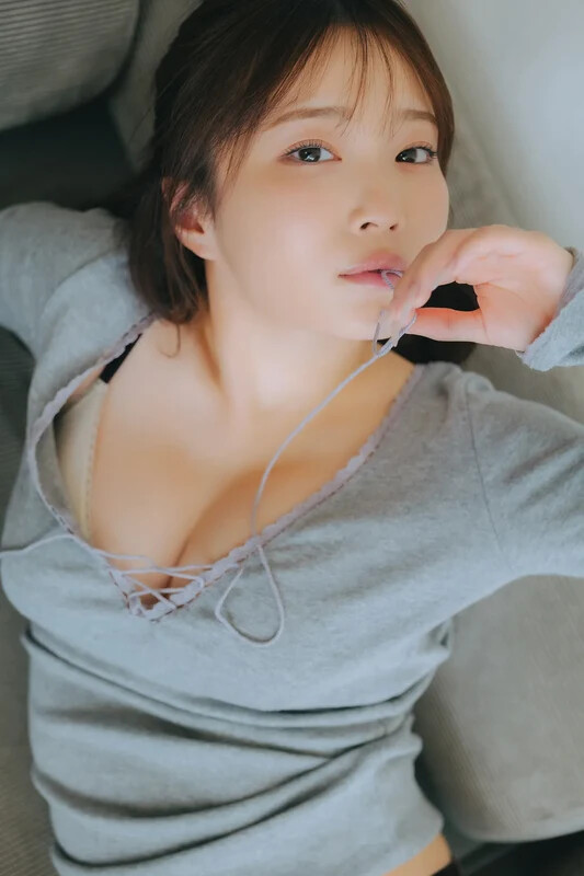 Miyu Kishi nude photo 12