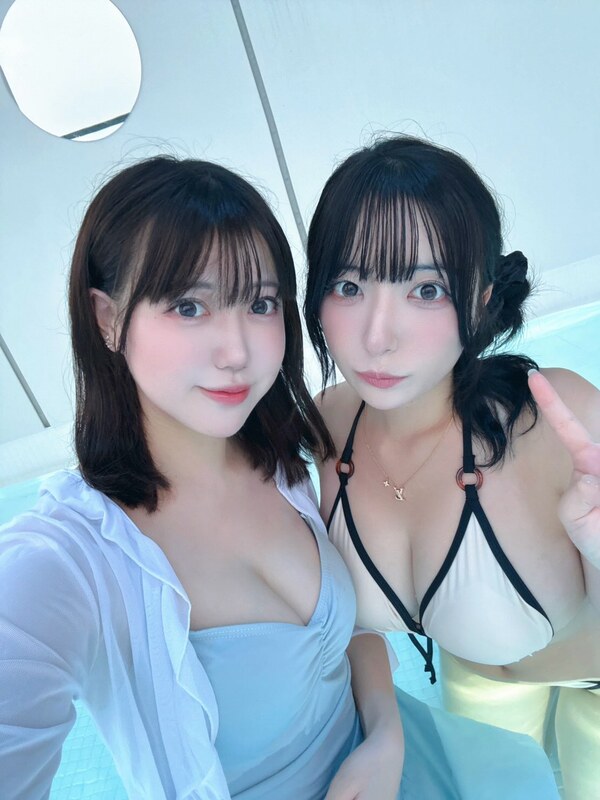 Mizuki Asakura nude photo 4