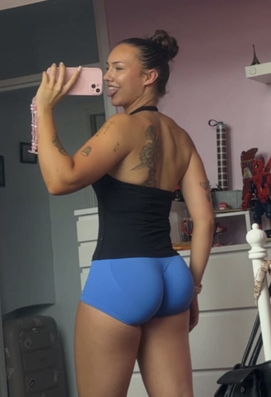mkdobo nude photo 10