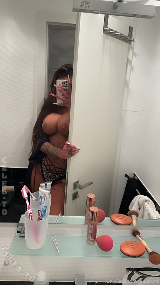 Mly.Offiziell nude photo 7