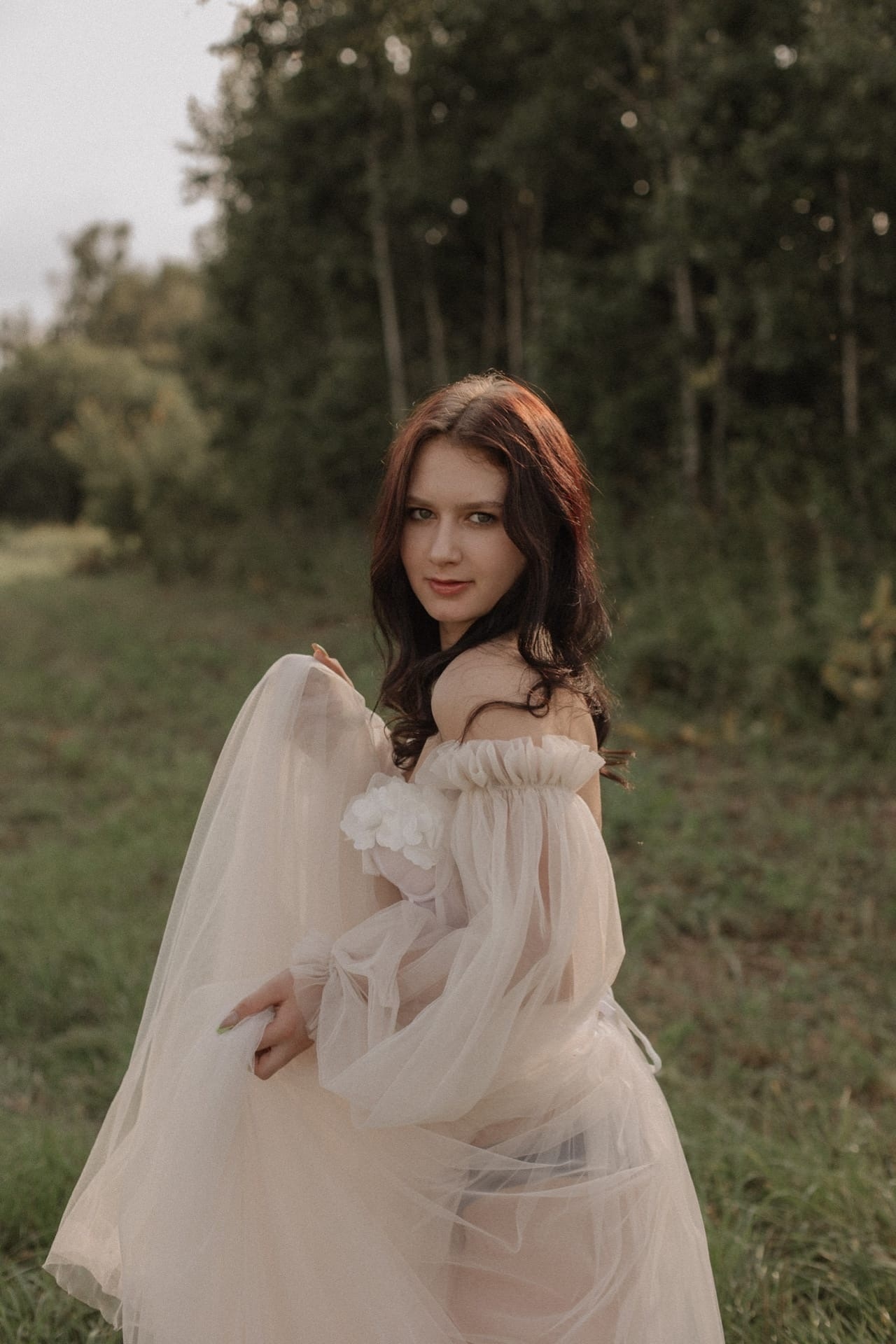 Model Olya nude photo 16