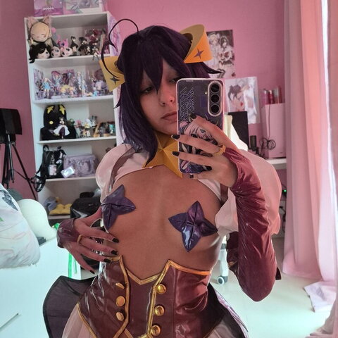 moeayuyu nude photo 1