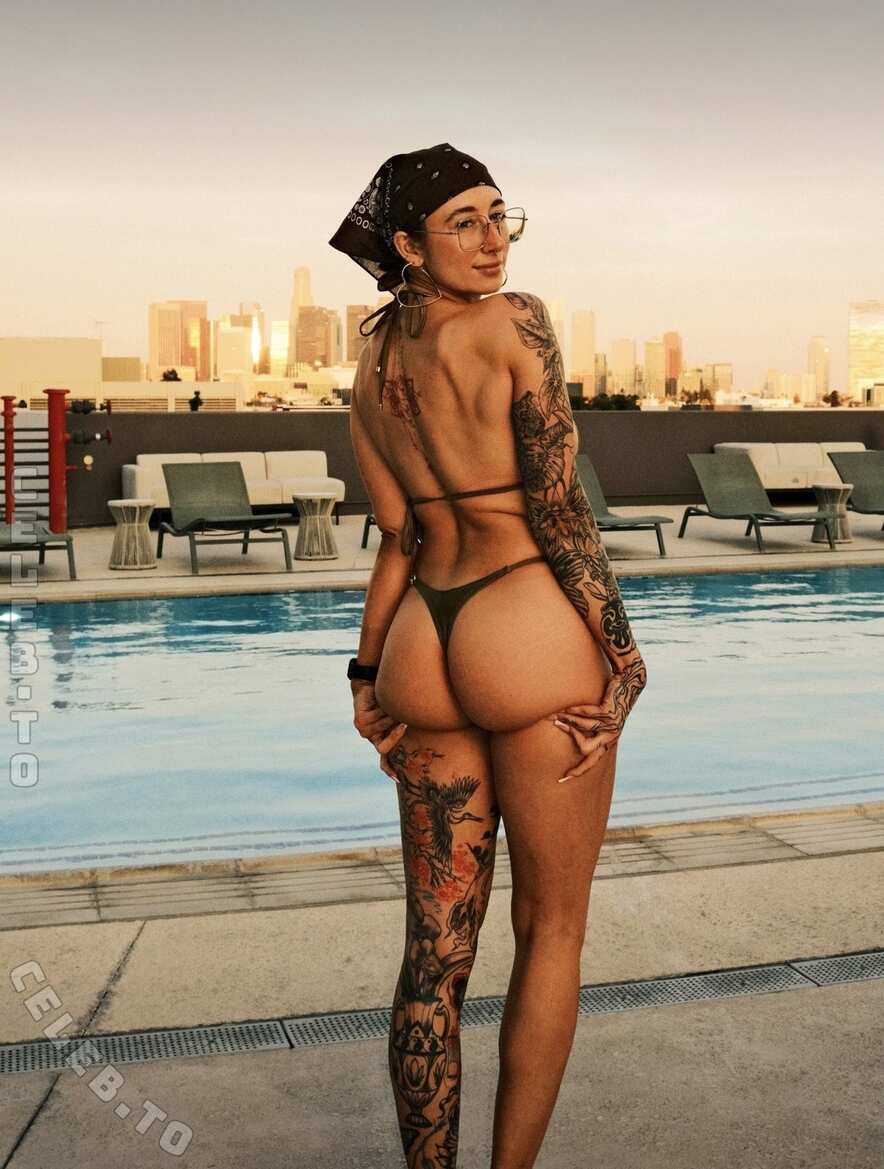 Molly Dixx nude photo 10