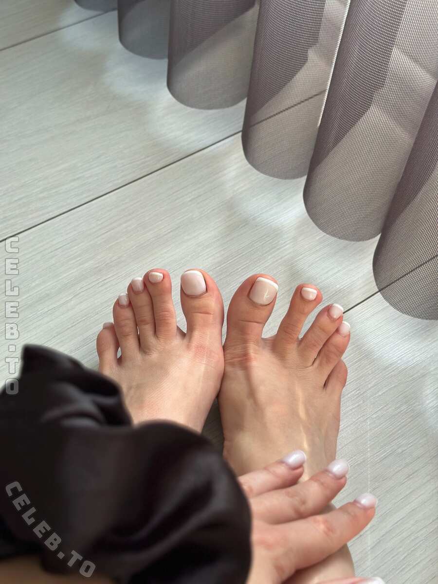 Molly Ray nude photo 10