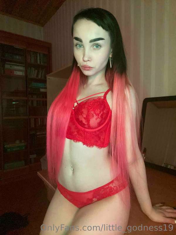 molly.ski nude photo 3