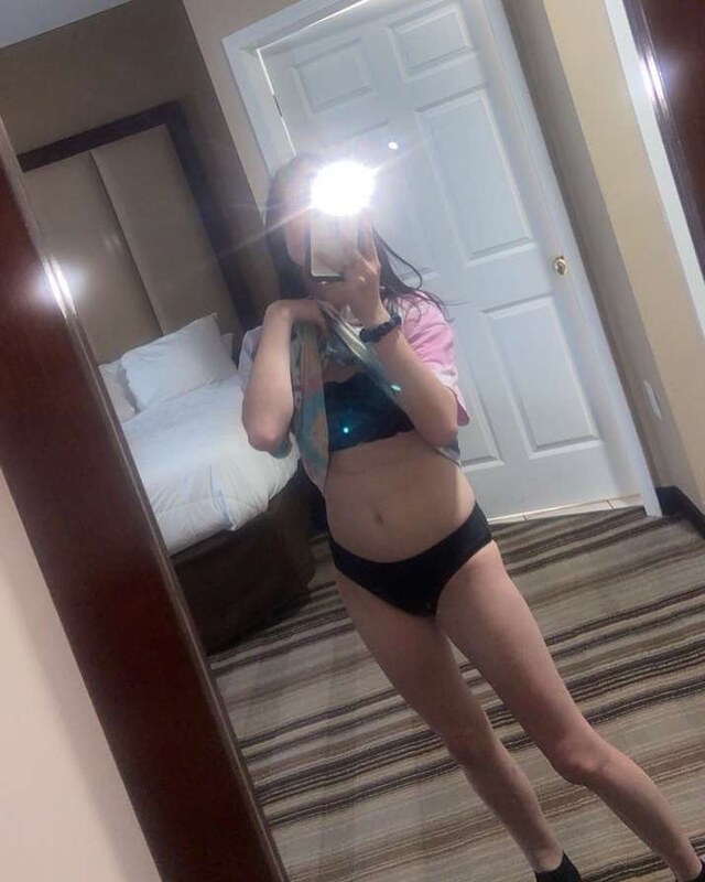Mommyj22 nude photo 2