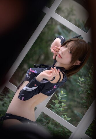 Momota Uta New (10 photos)