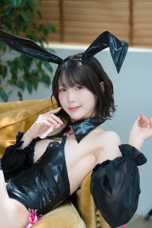 Momota Uta nude photo 6