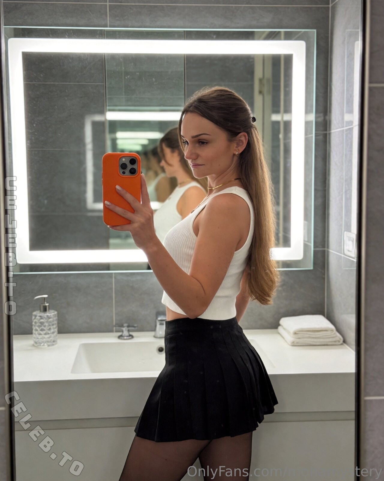 MonaMystery nude photo 6