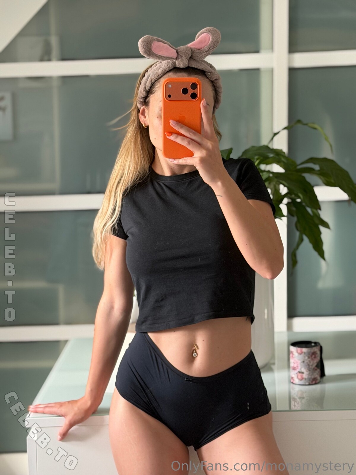 MonaMystery nude photo 4