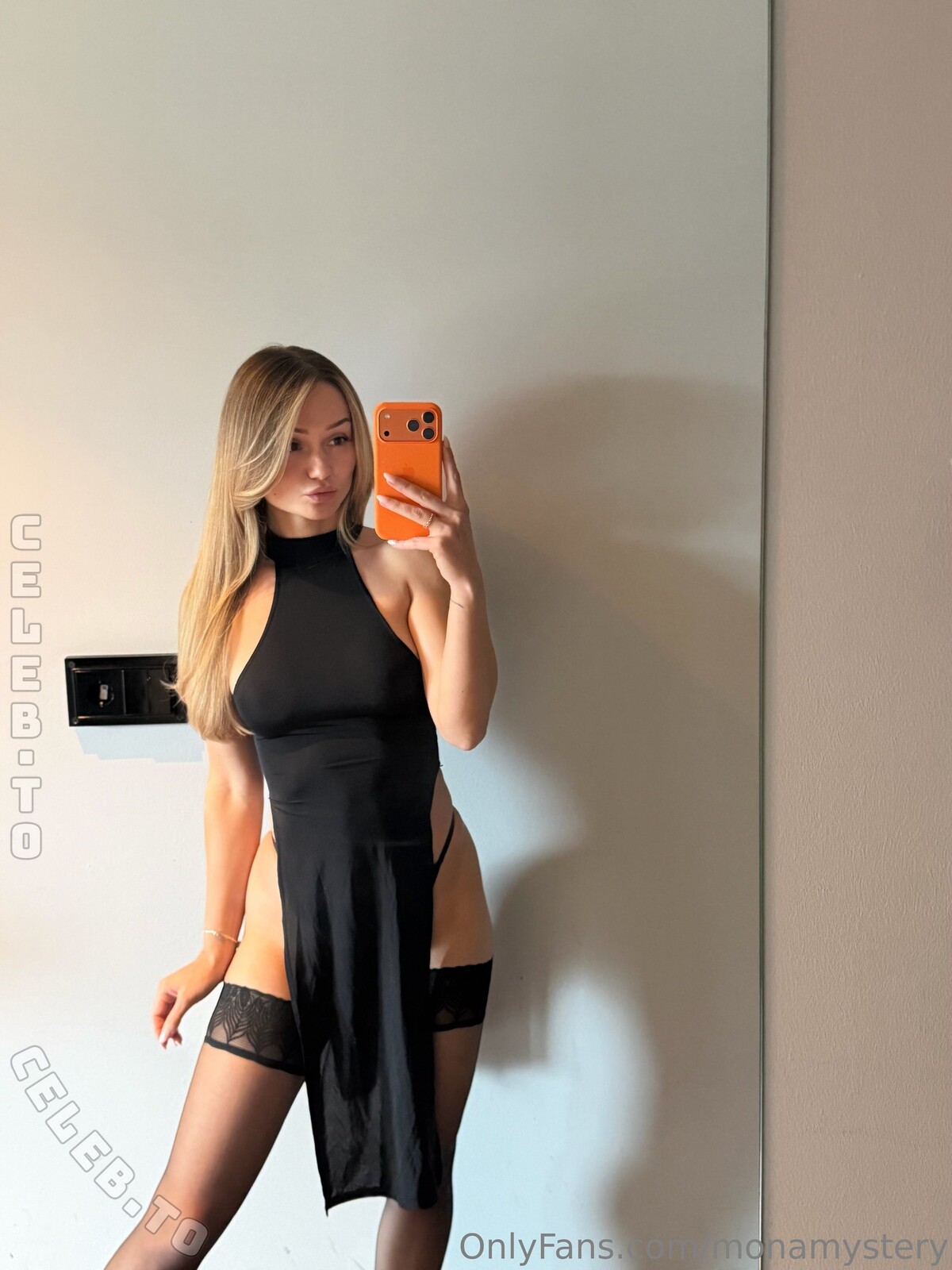 MonaMystery nude photo 3