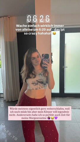 Mondwika nude photo 5