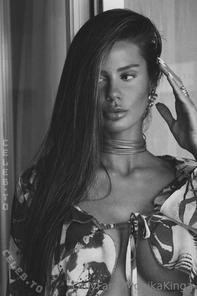 Monika Kinga nude photo 8