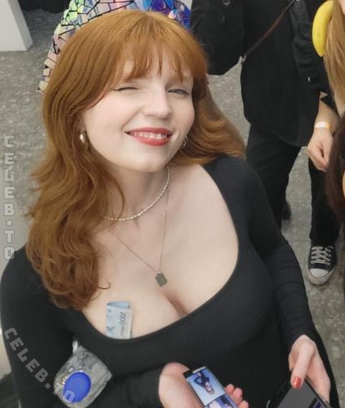 monominji nude photo 4