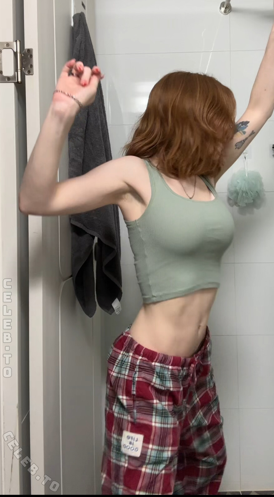 monominji nude photo 8