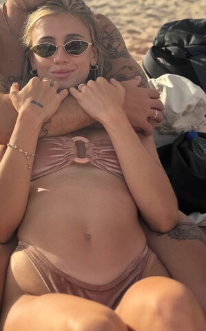 Morena Beltran nude photo 1