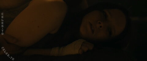 Morfydd Clark nude photo 3