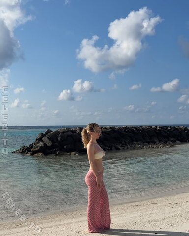 Mrs. Bella nude photo 64