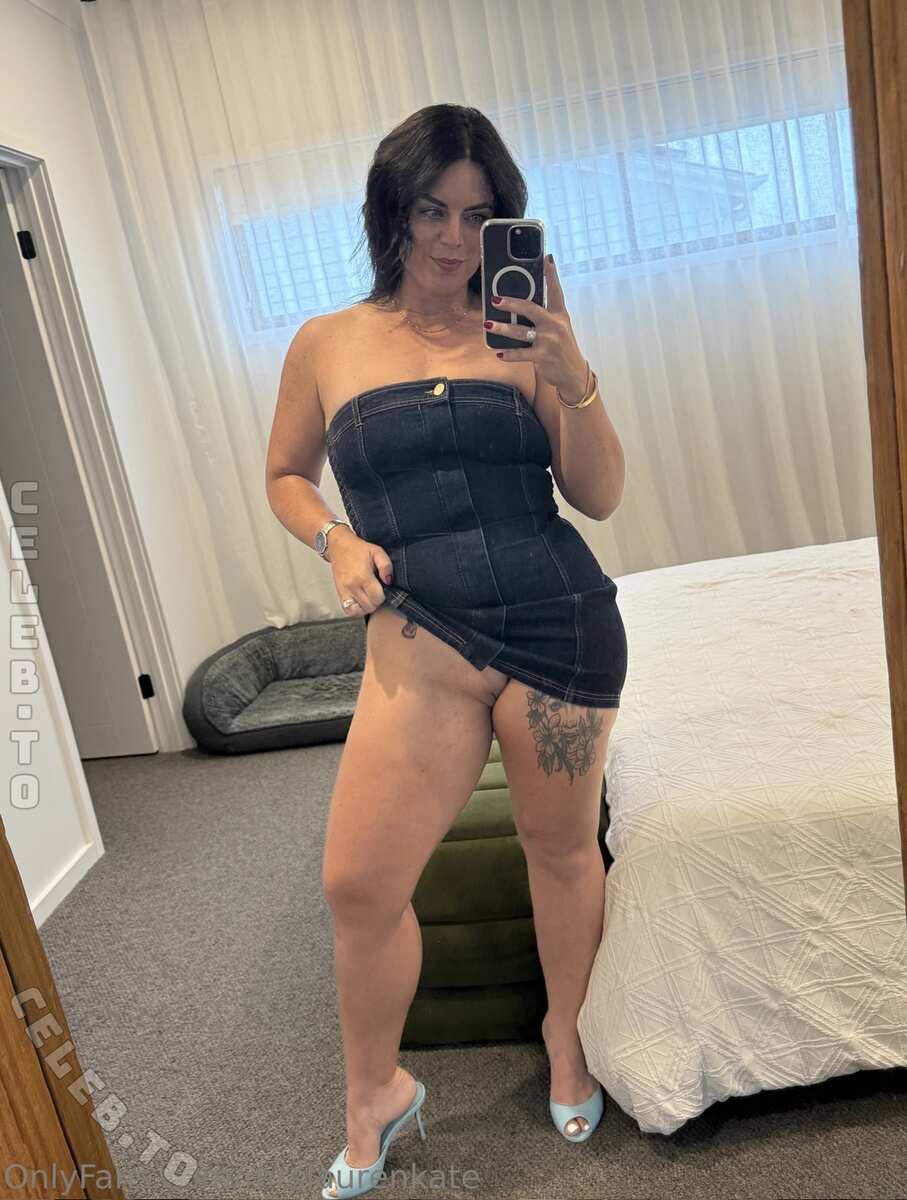 Mrs Lauren Kate nude photo 10