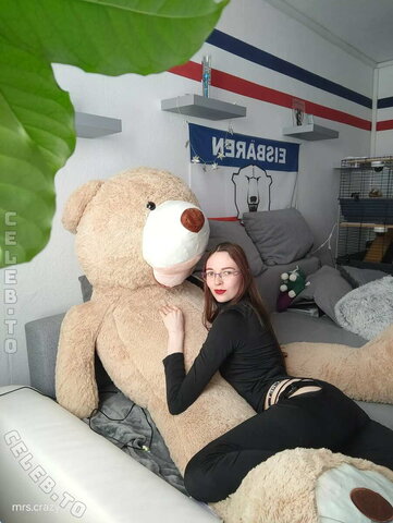 mrs.crazy nude photo 16