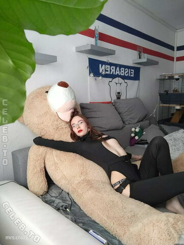 mrs.crazy nude photo 15
