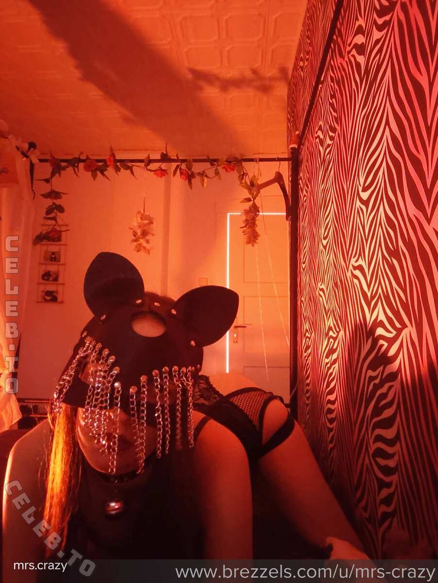 mrs.crazy nude photo 5