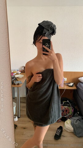 mrs_emmax nude photo 10
