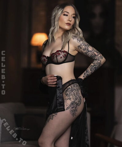 mrs.mineee nude photo 1