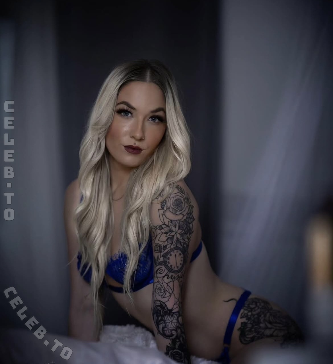 mrs.mineee nude photo 2