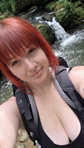 Mrs.mk4 Hot (1 photo)