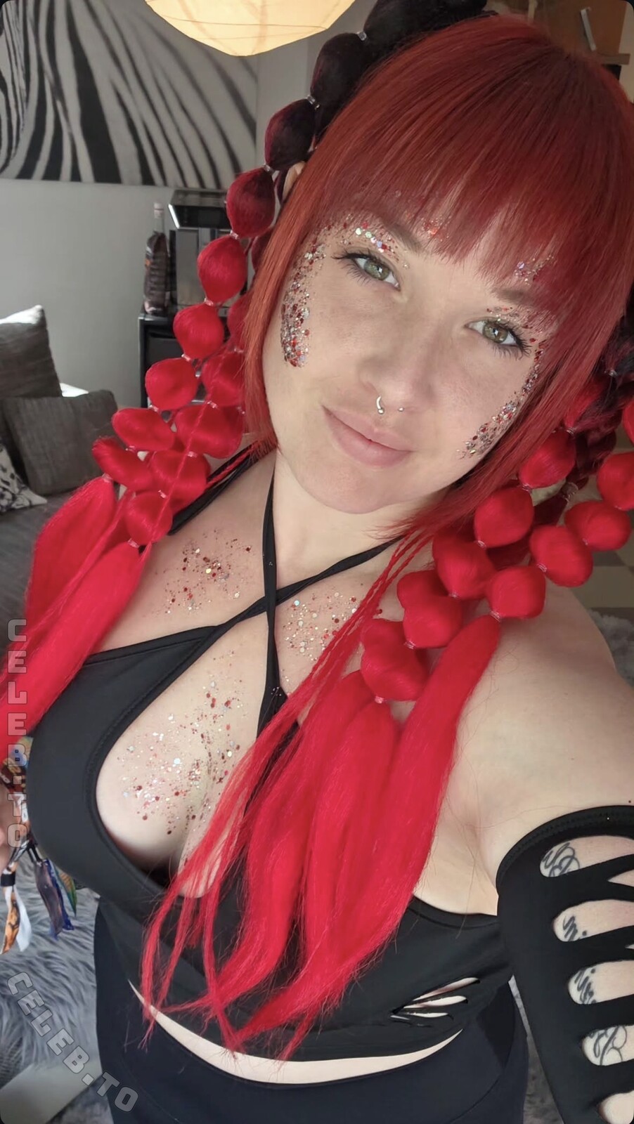 Mrs.mk4 nude photo 2