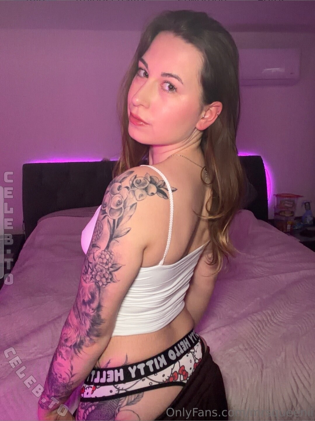 mrsqueenii nude photo 6
