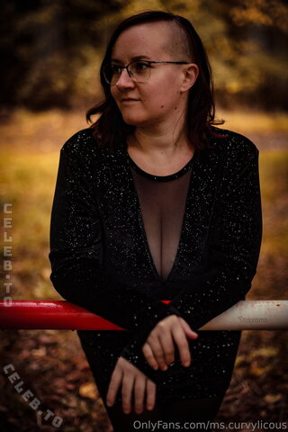 ms.curvylicous nude photo 94