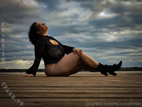 ms.curvylicous nude photo 83