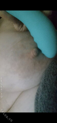 ms.curvylicous nude photo 1