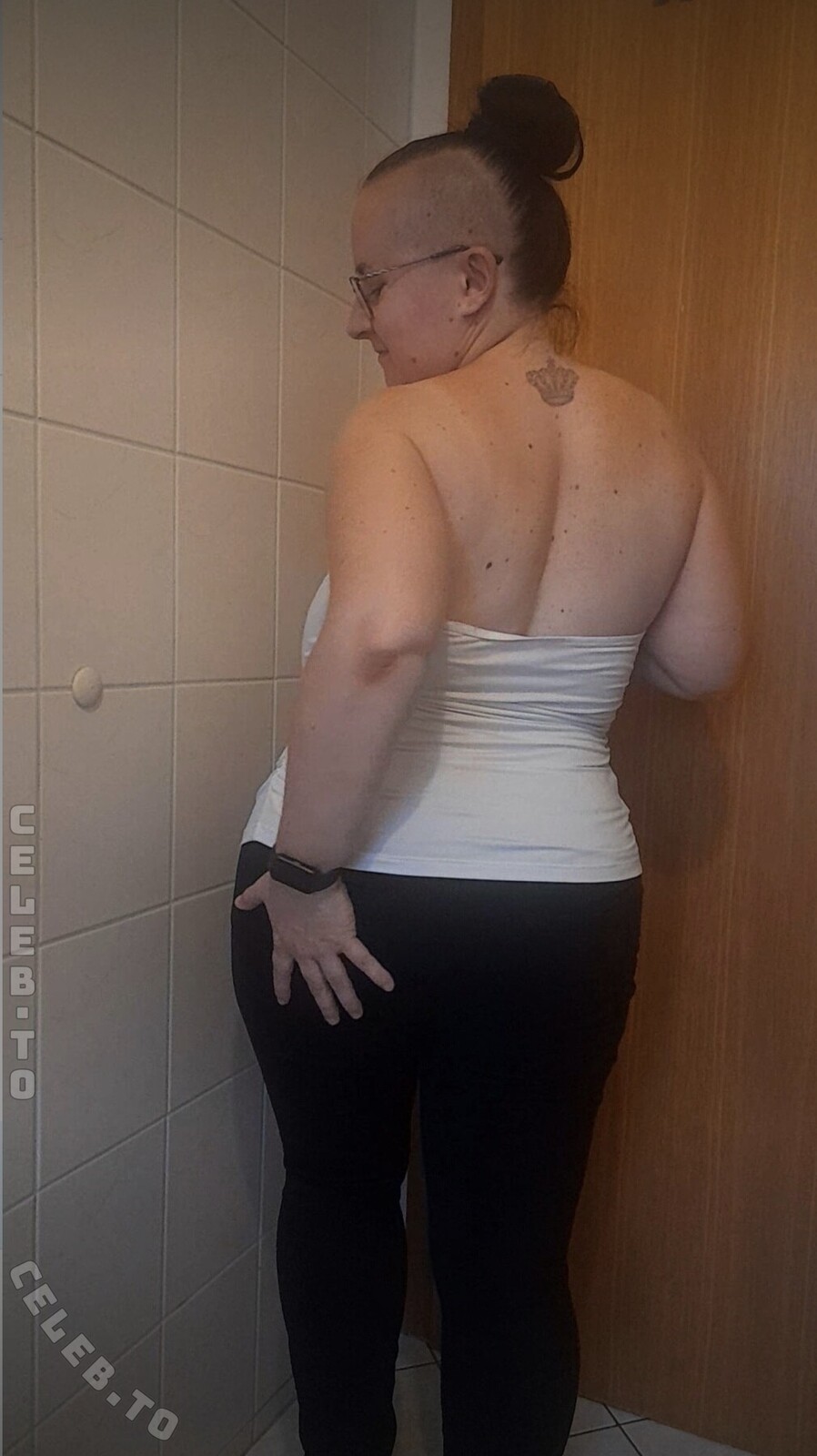 ms.curvylicous nude photo 3