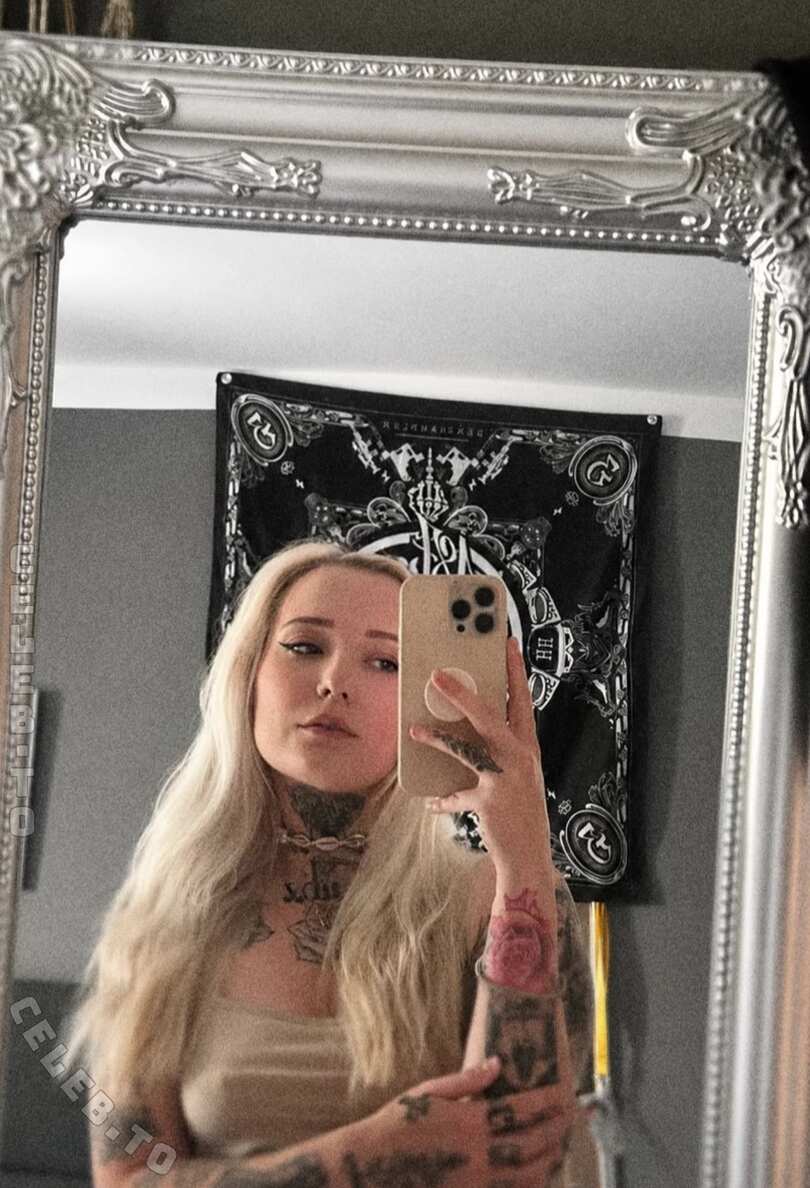 ms.lxura nude photo 1