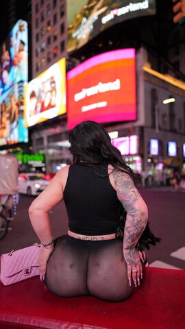 mssnewbooty Fresh (3 photos)
