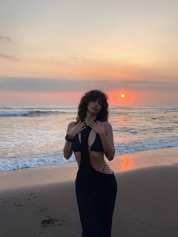 mugretnug nude photo 6