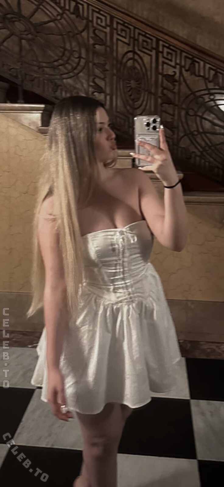 Murenx2 nude photo 1