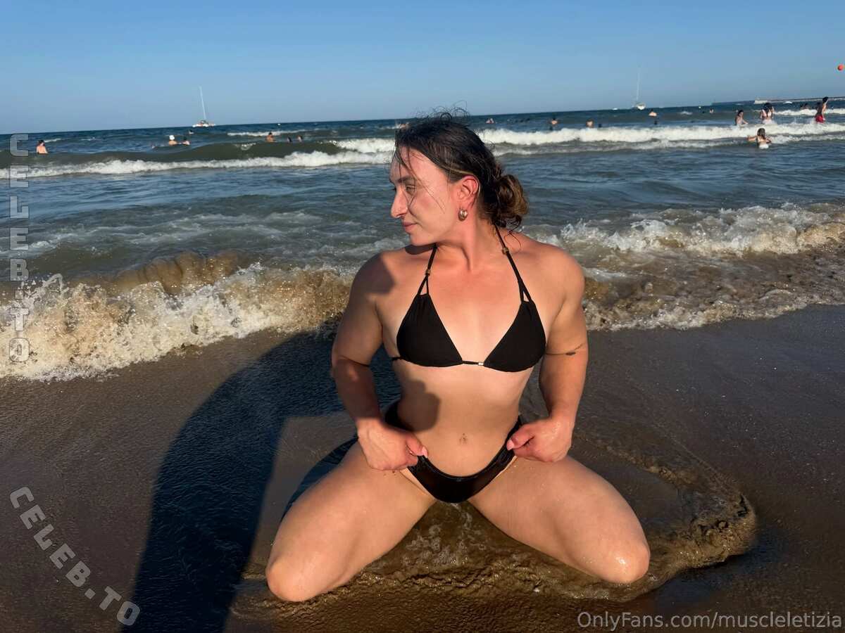 muscleletizia nude photo 5