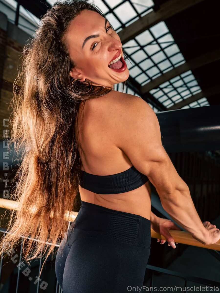 muscleletizia nude photo 6