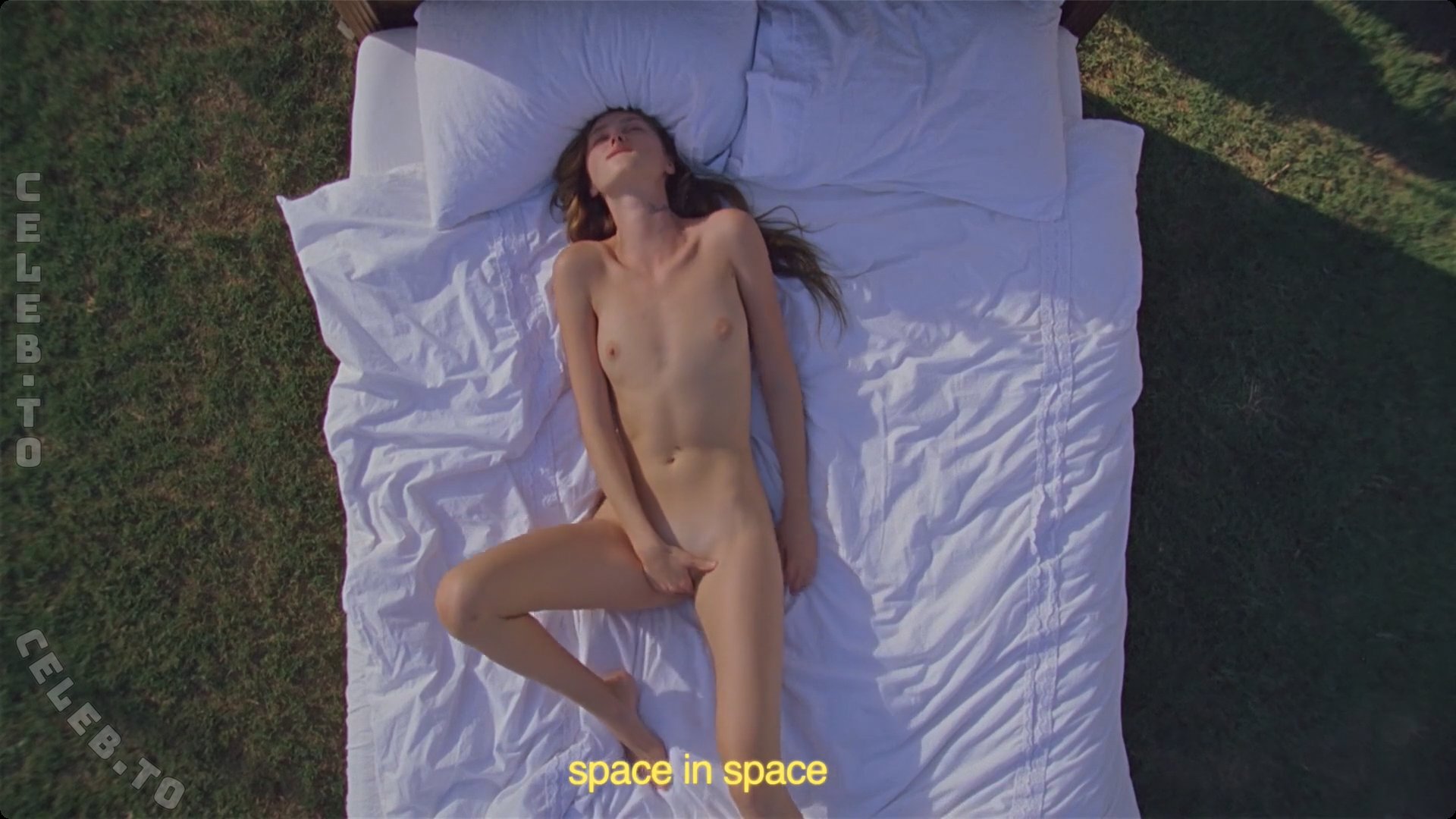 Musikvideos nude photo 6